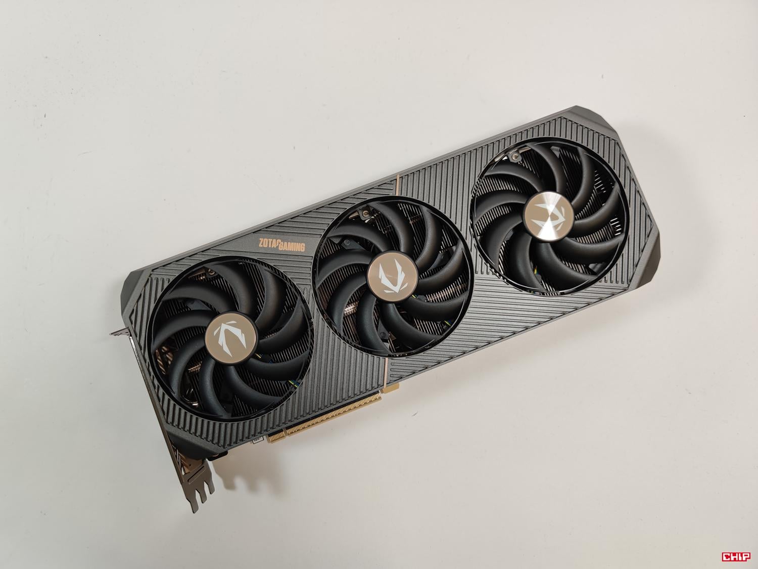 test ZOTAC GeForce RTX 5090 Solid, recenzja ZOTAC GeForce RTX 5090 Solid, opinia ZOTAC GeForce RTX 5090 Solid