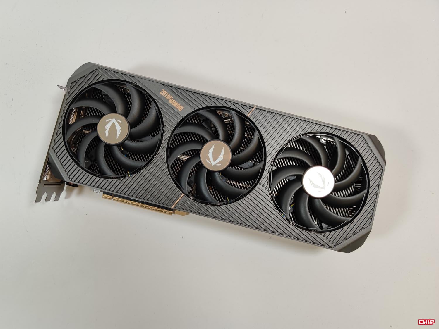 test ZOTAC GeForce RTX 5090 Solid, recenzja ZOTAC GeForce RTX 5090 Solid, opinia ZOTAC GeForce RTX 5090 Solid