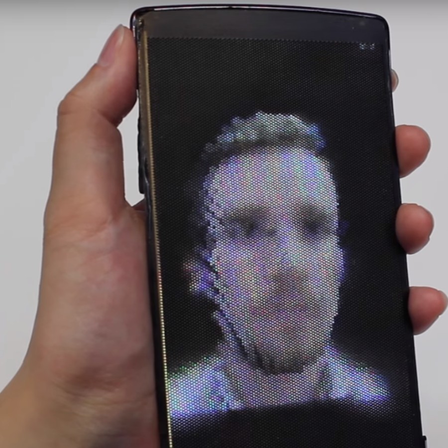 HoloFlex: giętki smartfon z holograficznym ekranem