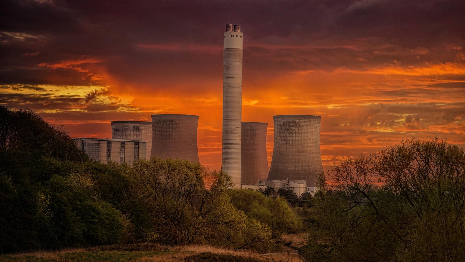 Niepokojące prognozy dla polskiej energetyki. Będą problemy z prądem?