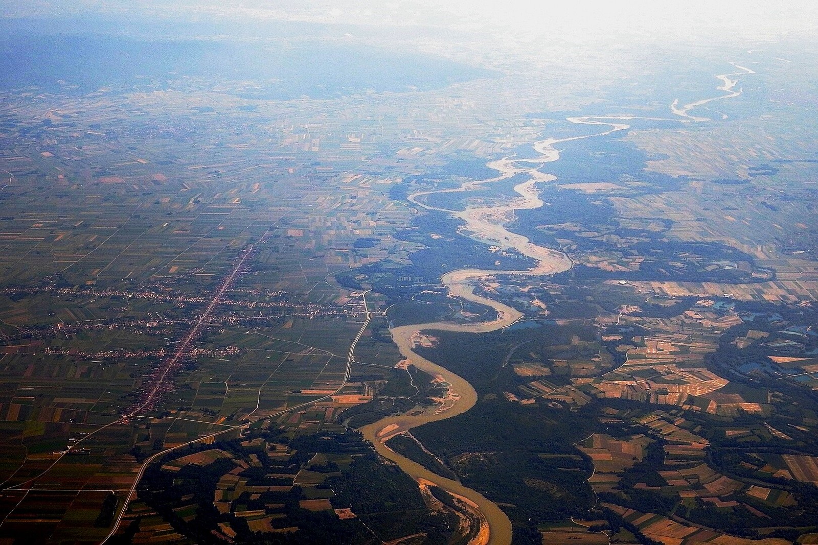 Drina, której dopływem jest rzeka Jadar ze złożami litu / źródło: Vasilii Martynov, Wikimedia Commons, CC0
