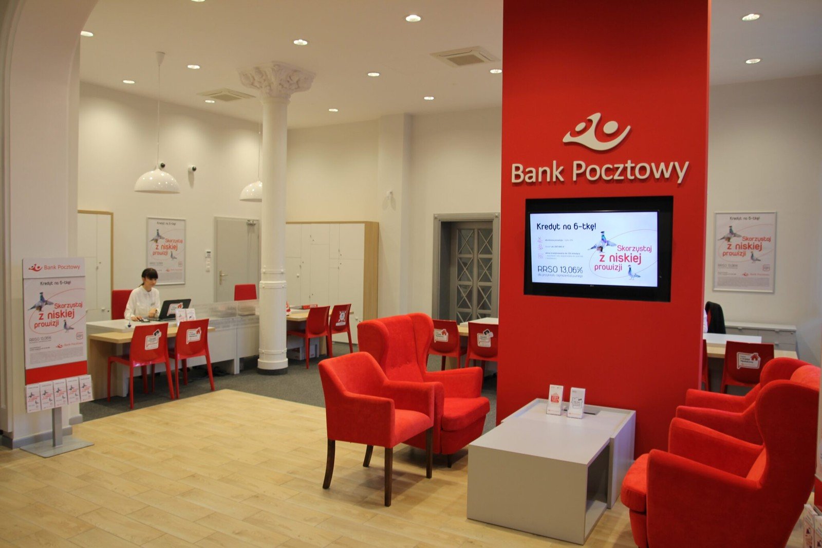 Bank Pocztowy przechodzi ewolucję. Nowa wersja aplikacji mobilnej oraz bankowości internetowej