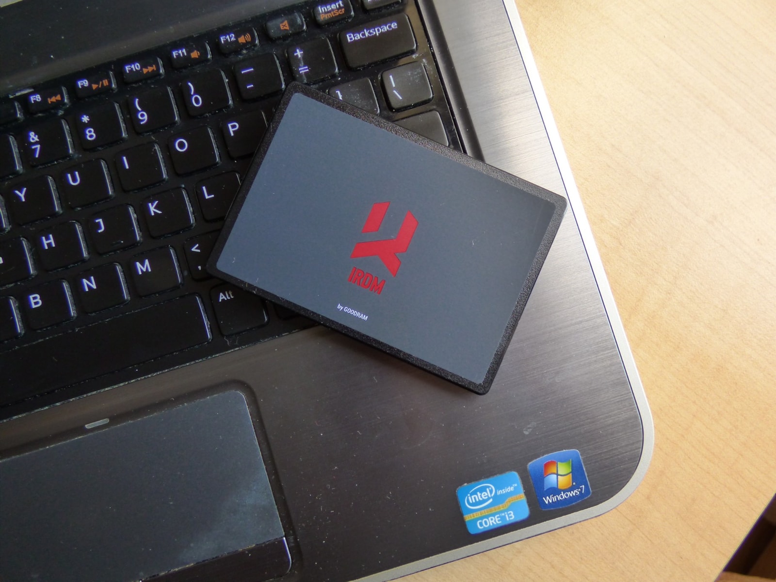 PORADNIK: drugie życie starego laptopa, czyli wymiana dysku HDD na SSD