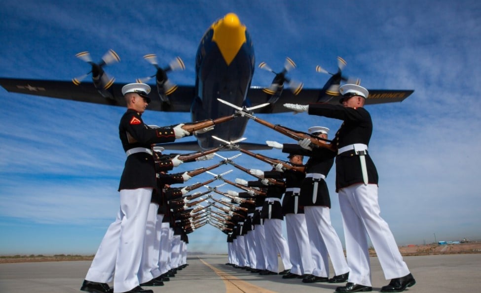 Amerykański okręt jak stare BMW. Skarbonka bez dna, której USA w porę nie porzuciły