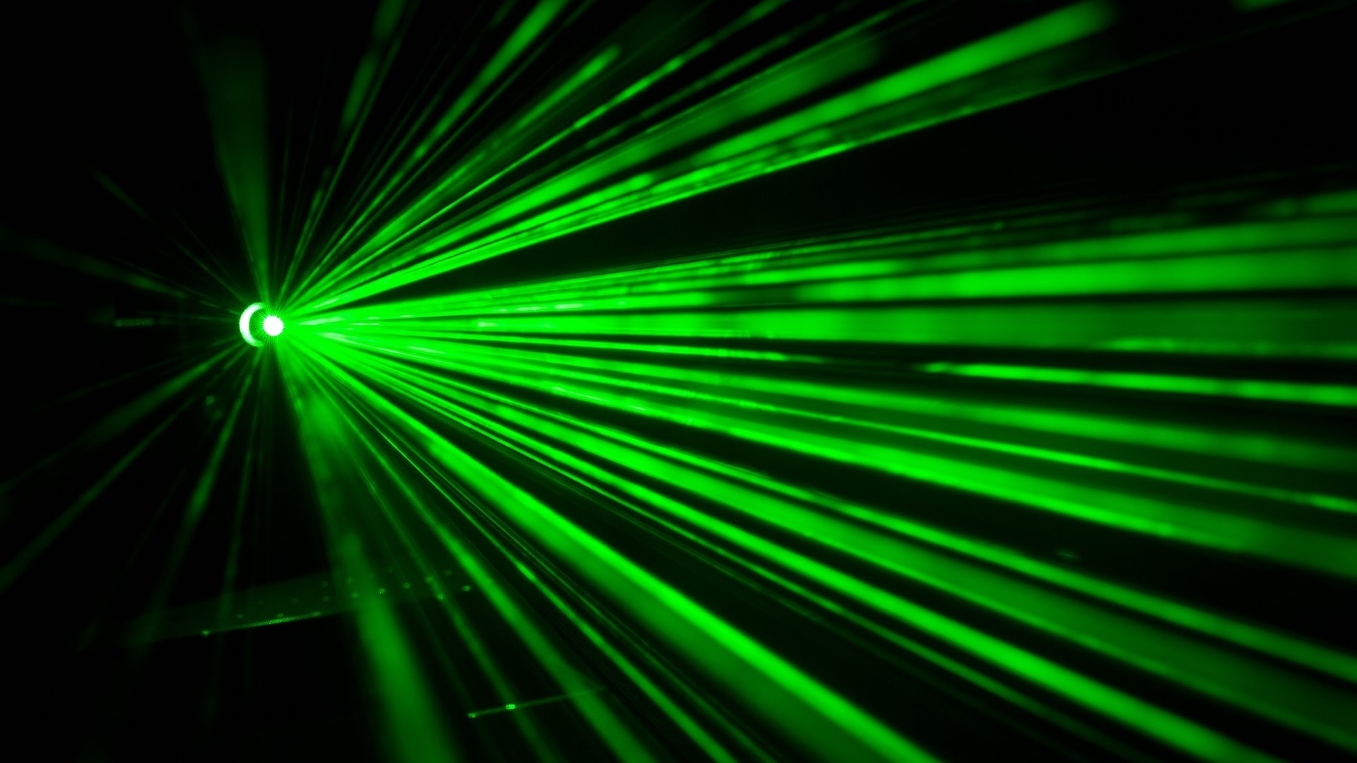 Naukowcy znaleźli wyjątki od ważnego prawa fizyki. Wszystko przez przezroczyste polimery