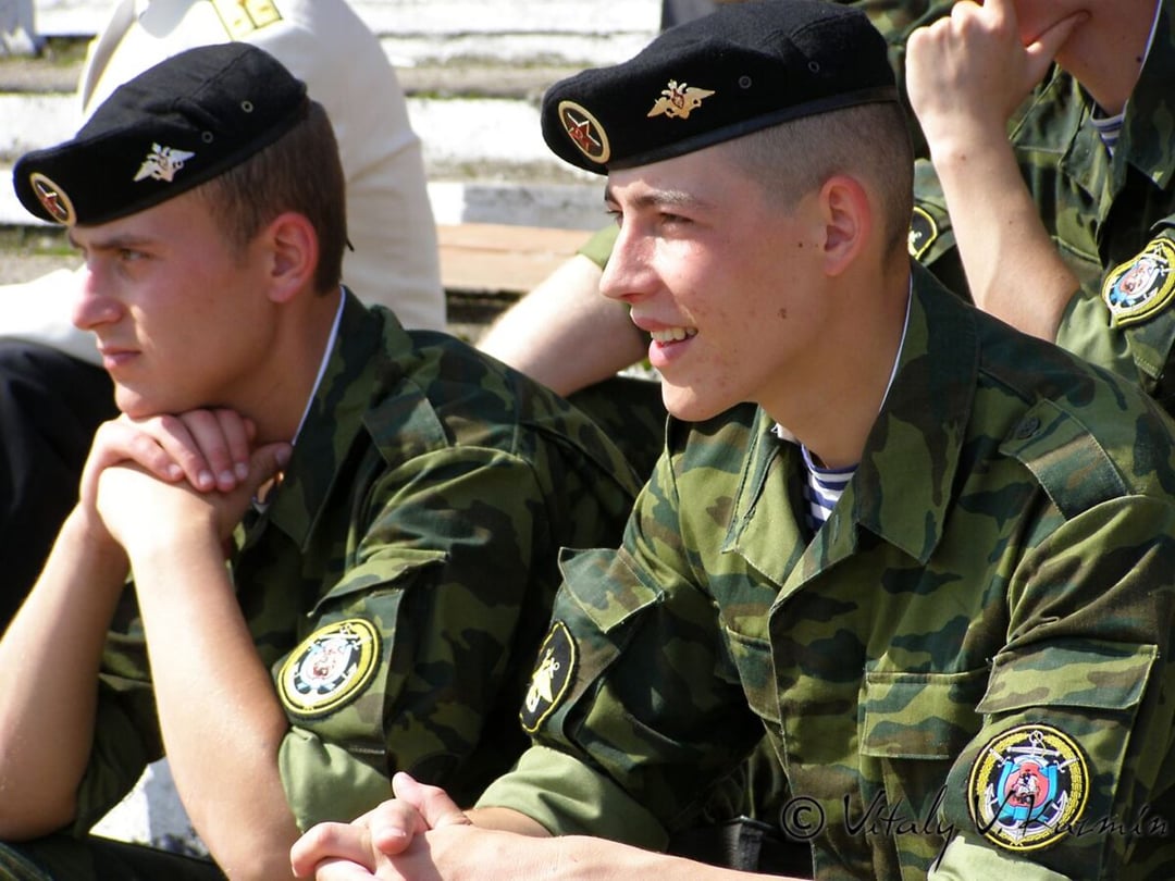 Zauważyli gigantycznego robota Rosji przy linii frontu. Niczym zwiastun przyszłości wojny