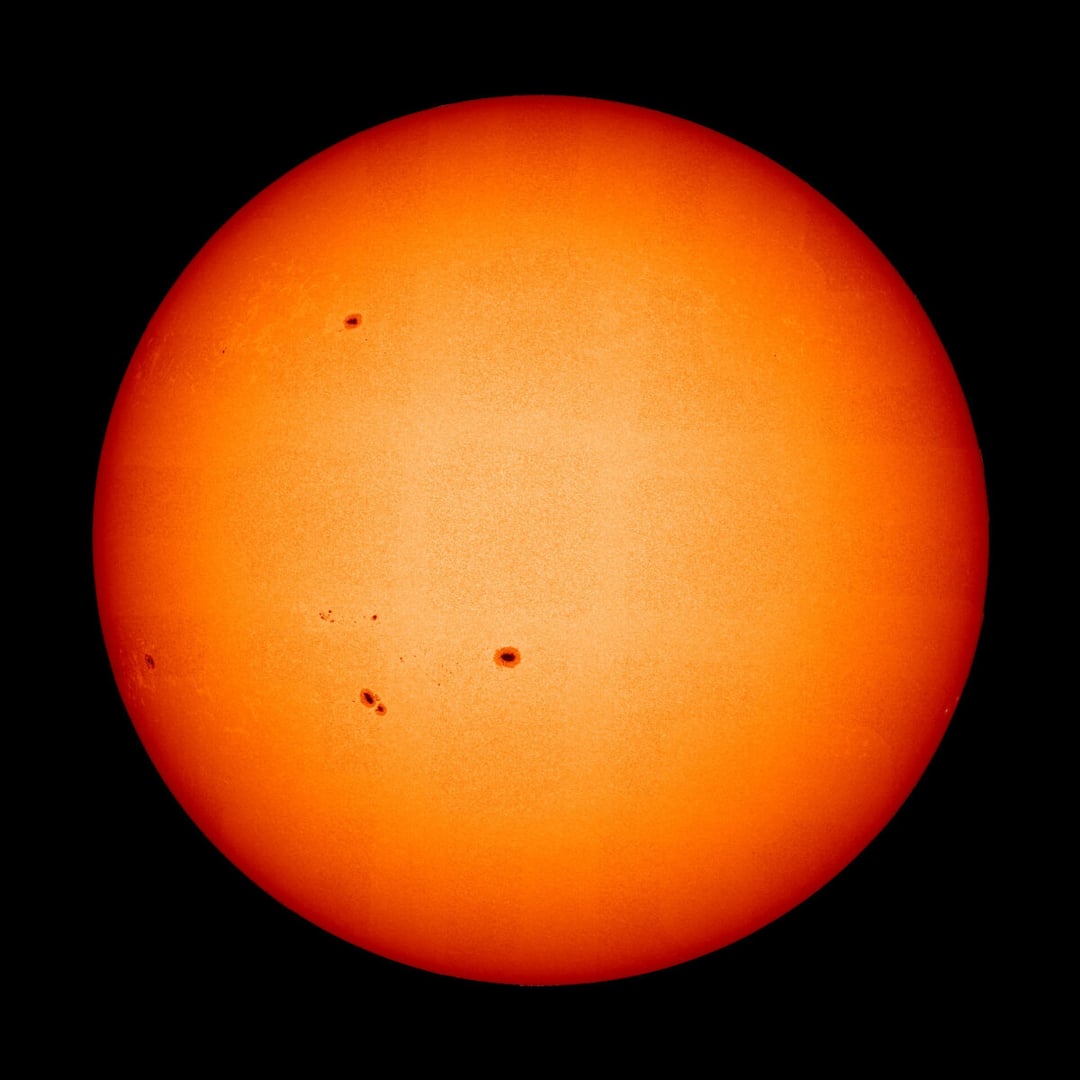 Przełomowe odkrycie po największej burzy geomagnetycznej od dekad. Wokół Ziemi wiele się wydarzyło