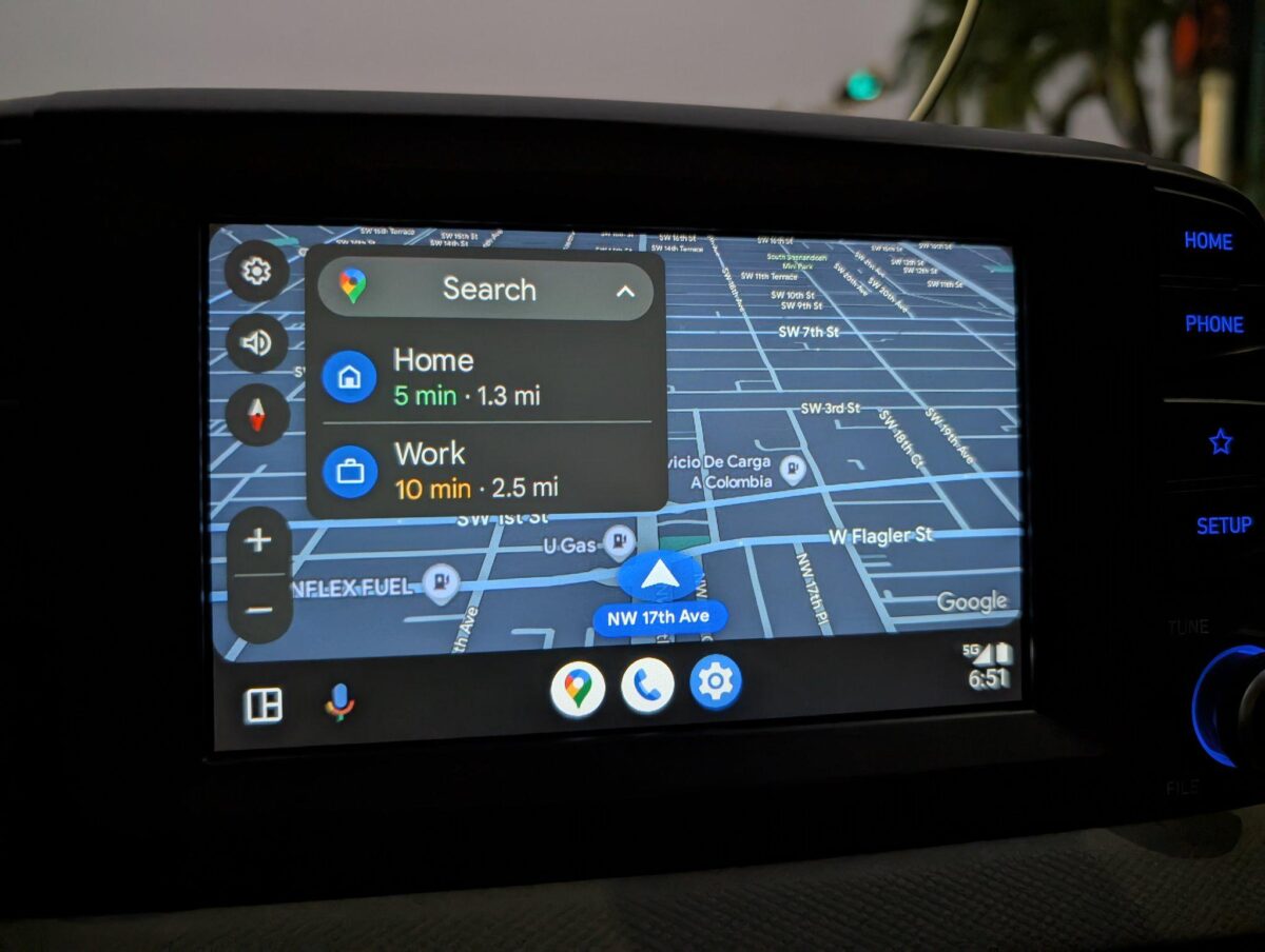Mobilio to Google Maps na sterydach. Zmienili zwykły telefon w elektronicznego przewodnika