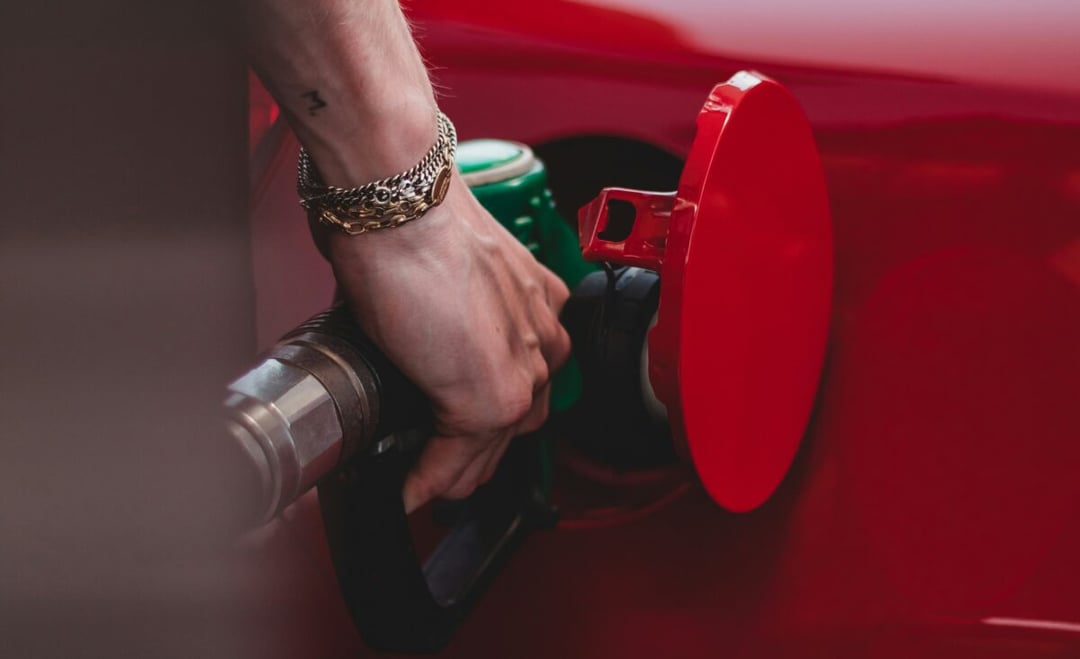 W tym kraju obywatele znaleźli sposób na rosnące ceny paliw. Wszystkim się nie spodoba