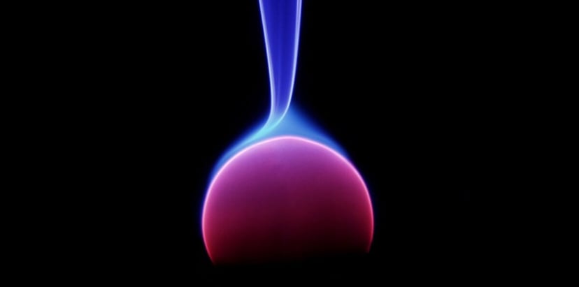 Mikroskopijny silnik cieplny ma wydajność, która wydaje się niezgodna z prawami fizyki. Badacze dostrzegli jego sekret