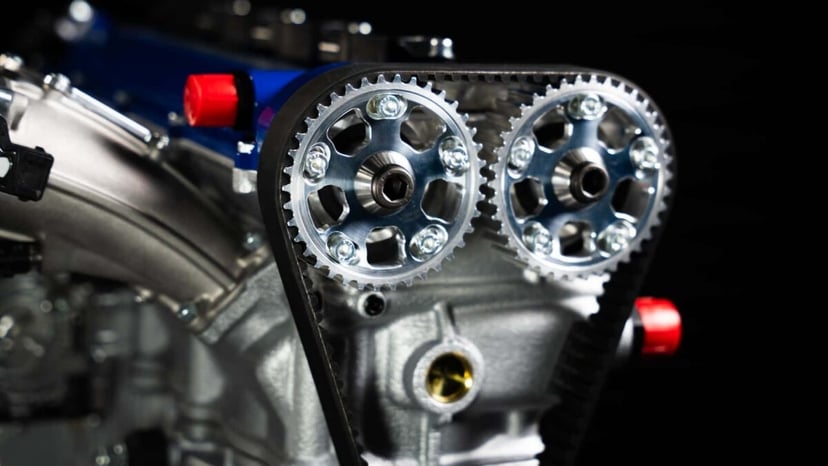 Kręci się do 10000 obrotów i waży jak motocykl. Ten wolnossący silnik spalinowy to policzek dla elektryków