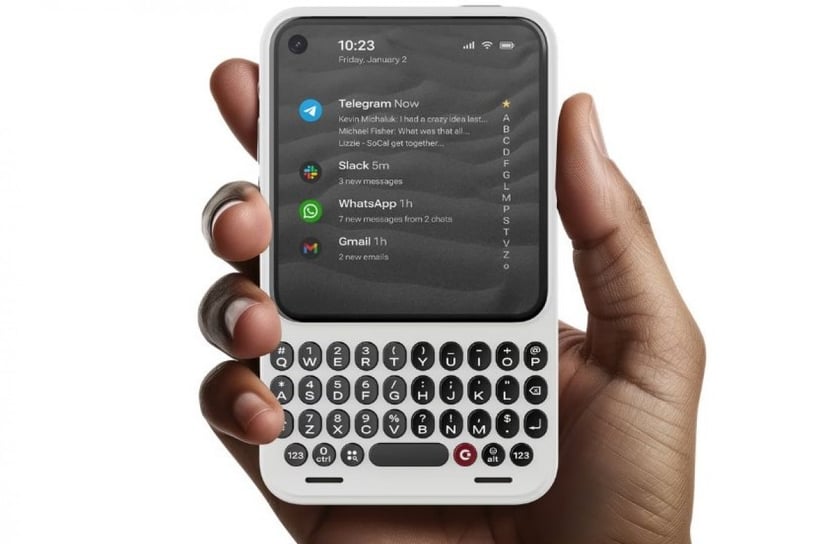 Powrót klawiszy i gniazda słuchawkowego. Clicks Communicator to gratka dla fanów BlackBerry