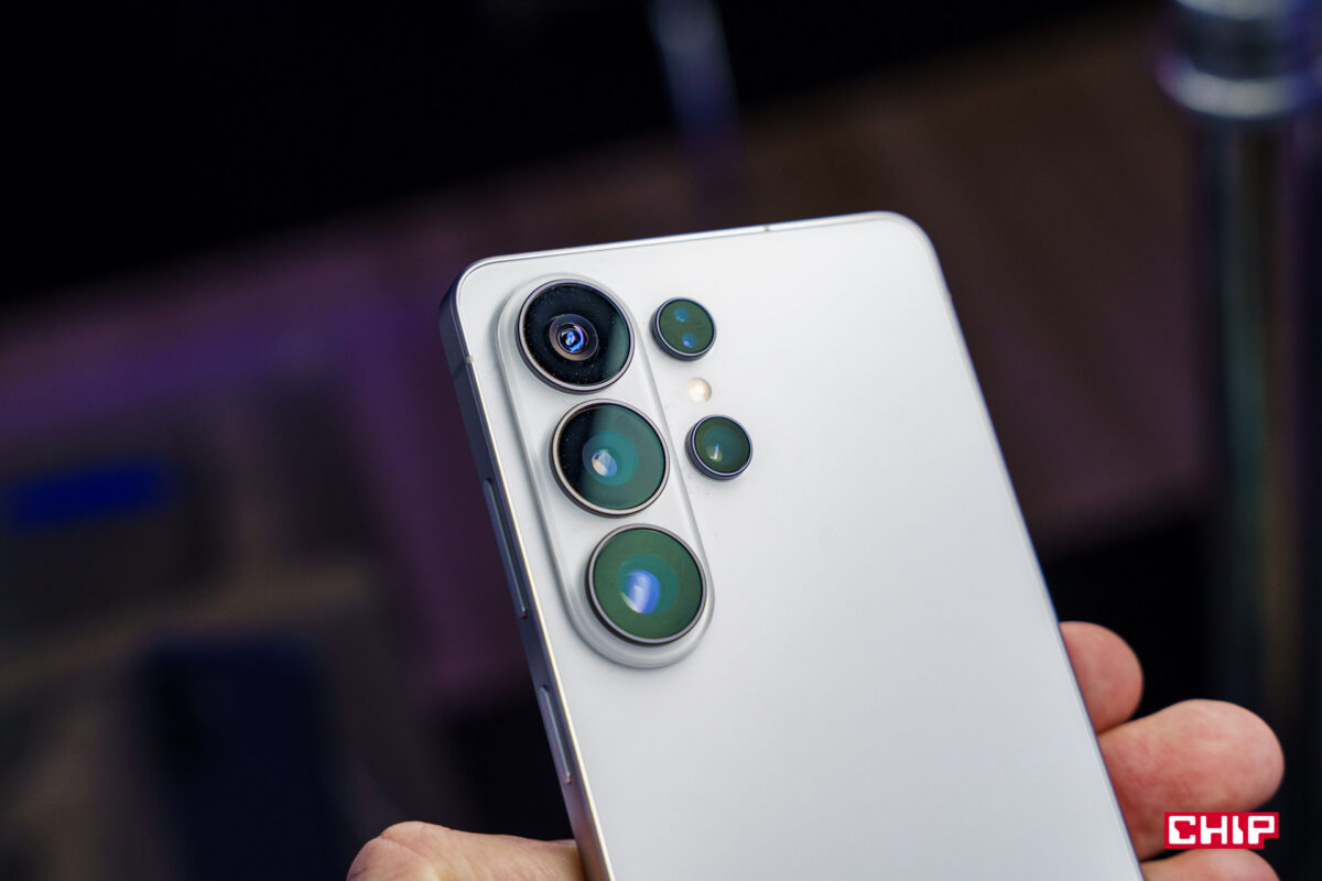 Rewolucji jednak nie będzie. Galaxy S27 Ultra pozostanie przy 5-krotnym przybliżeniu optycznym