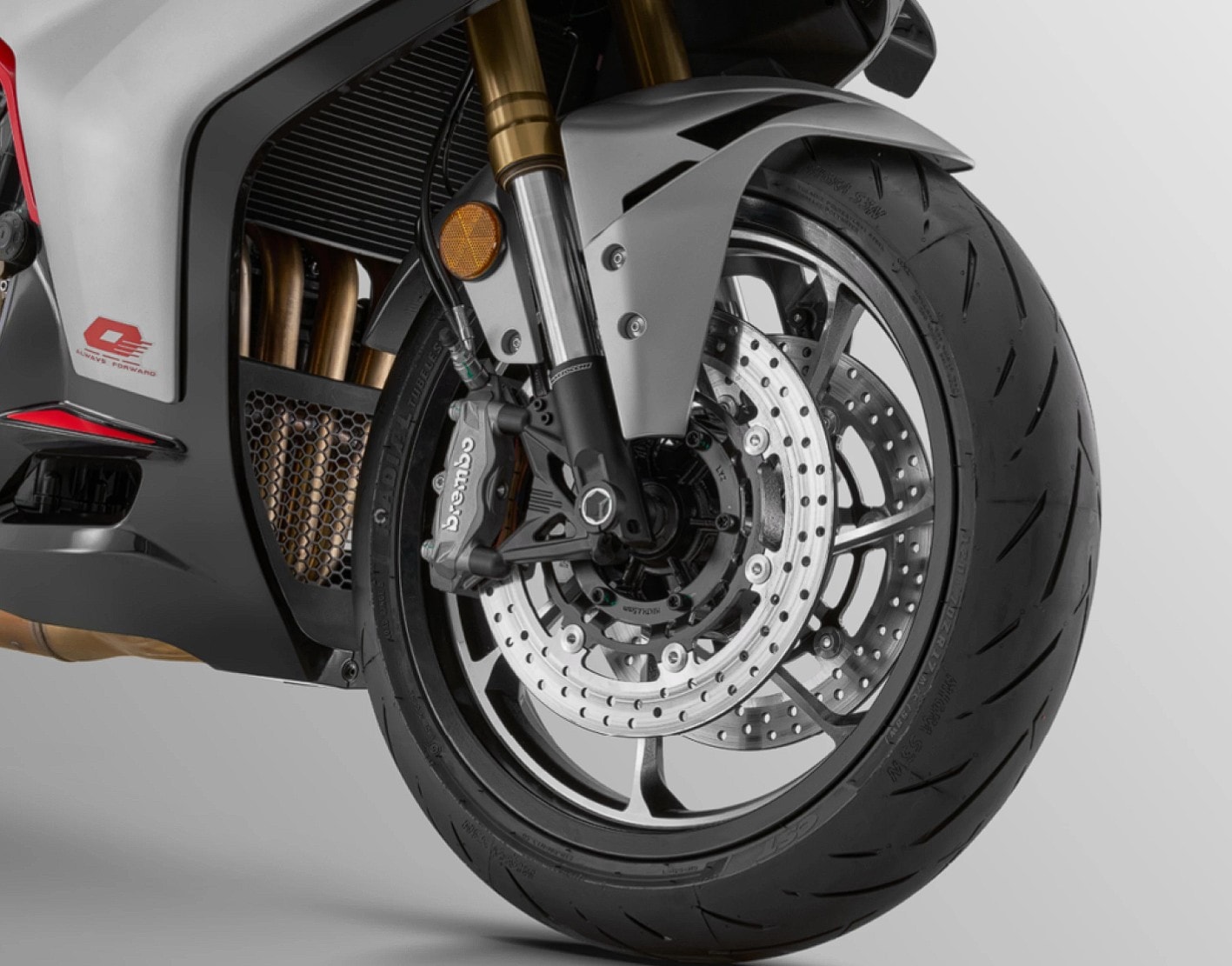 Chińczycy rzucili rękawicę Kawasaki. Ten sportowy motocykl kosztuje absurdalnie mało