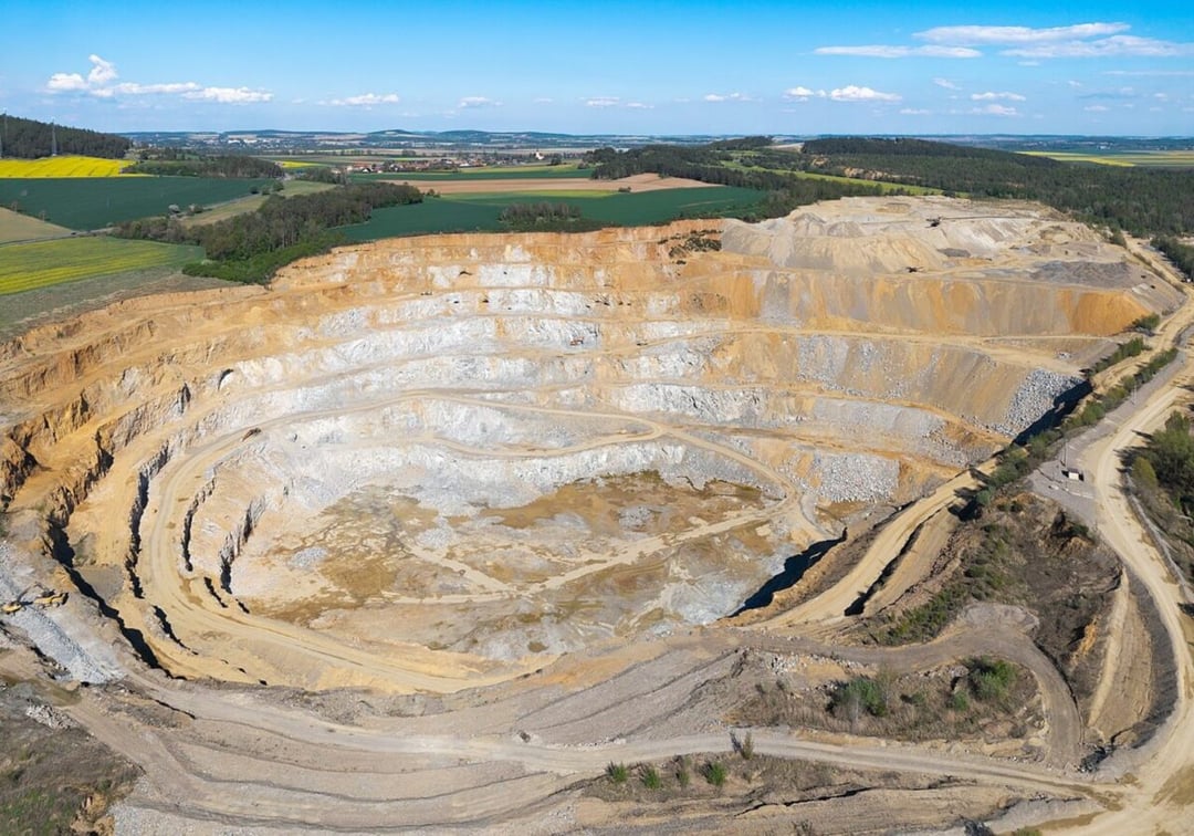 Waży 100 ton, a działa jak baletnica. Chiny budują historię nowej technologii w kopalni