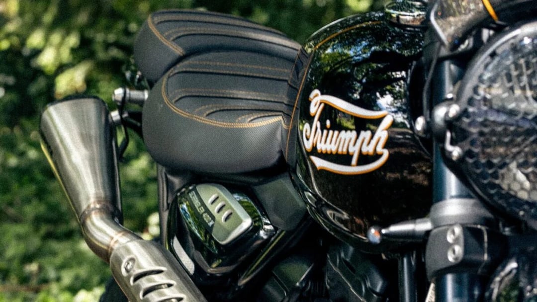Triumph na sterydach, ale innych niż się spodziewasz. Taki motocykl ma podwójny sens
