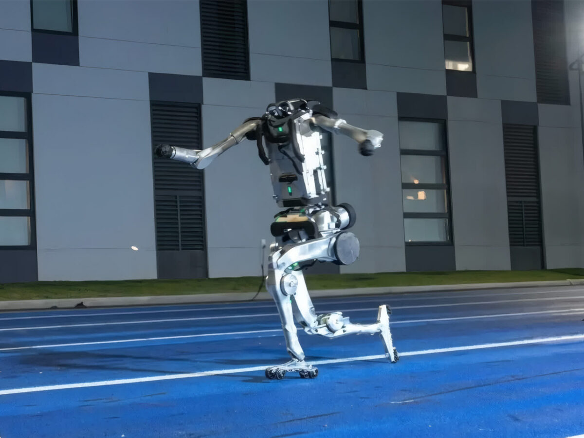 Podobno ten robot jest szybszy niż Usain Bolt, więc Unitree się nie hamuje i mówi o nim “Superman”