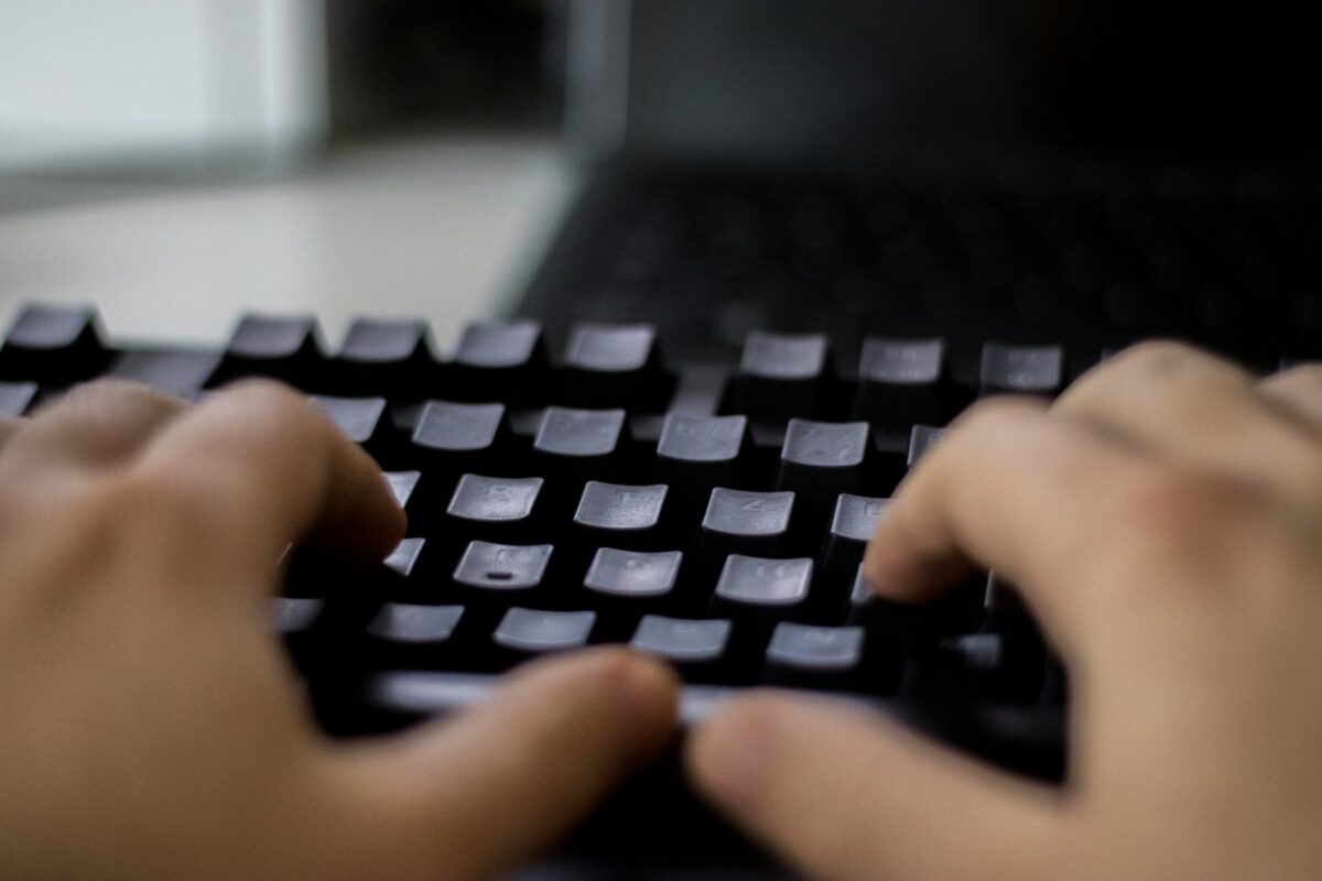 Dzieci już nie potrzebują Mistrza Klawiatury. Czy klawiatura idzie w ślad za pismem odręcznym?