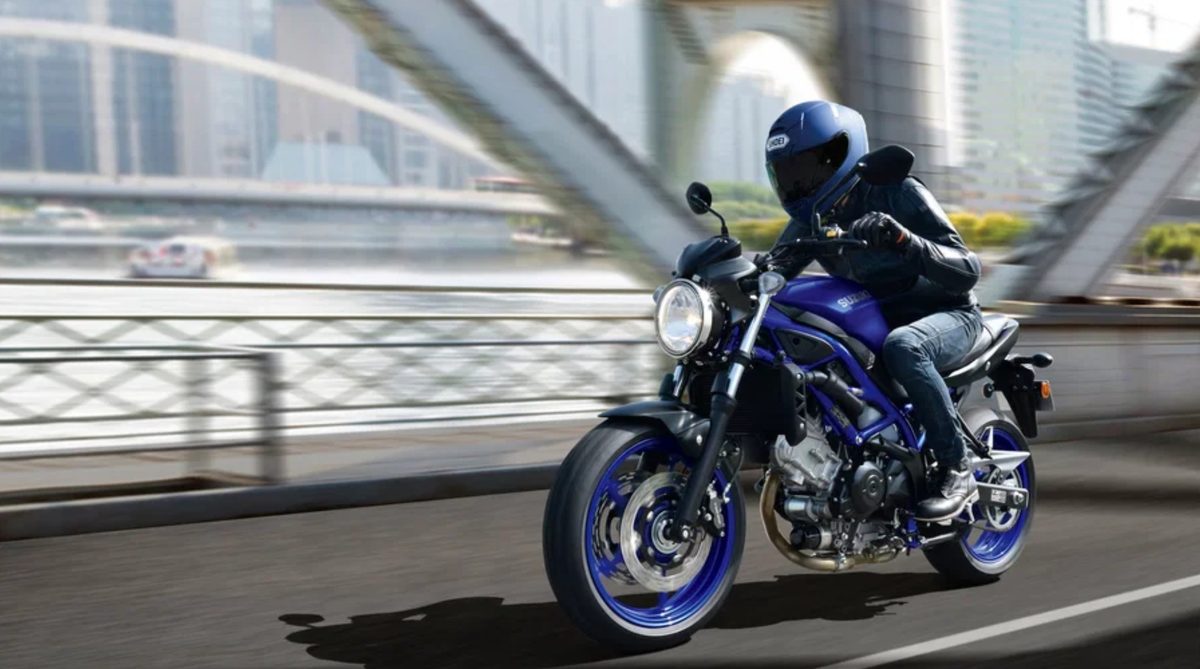 Przepisy zabiły ten legendarny motocykl. Suzuki wskrzesiło go już rok później