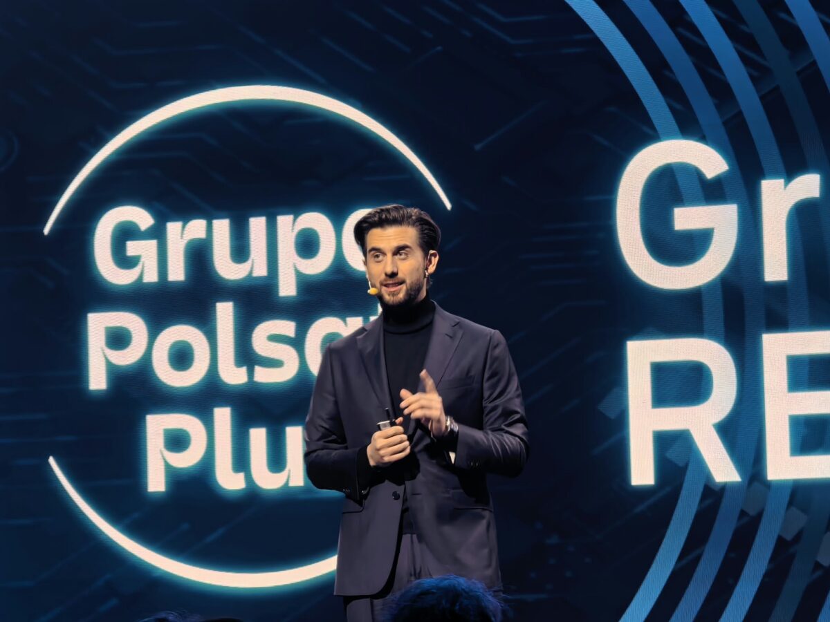 Nowoczesna sieć 5G od Plusa. Plan na 3800 nadajników w rok